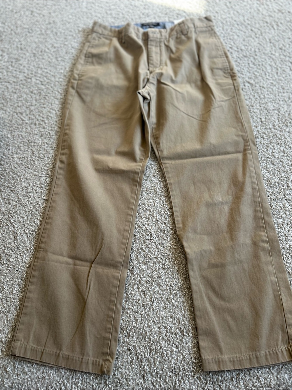 Banana Republic Men's Chino Pants in Khaki Tan